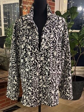 Coldwater Creek Black and White Floral-Scroll Fleece Jacket